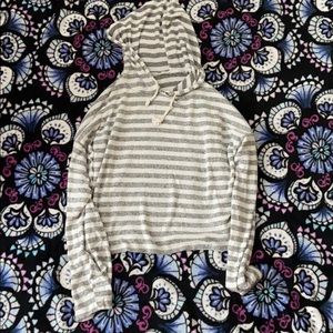 long sleeve crop top